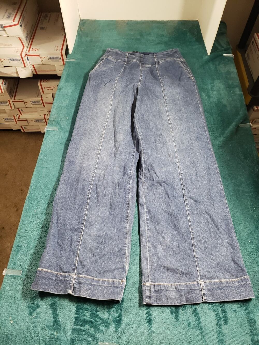 Belle Kim Gravel Jeans Size 4 Womens Blue Pants Pull On Mid Rise Wide Leg